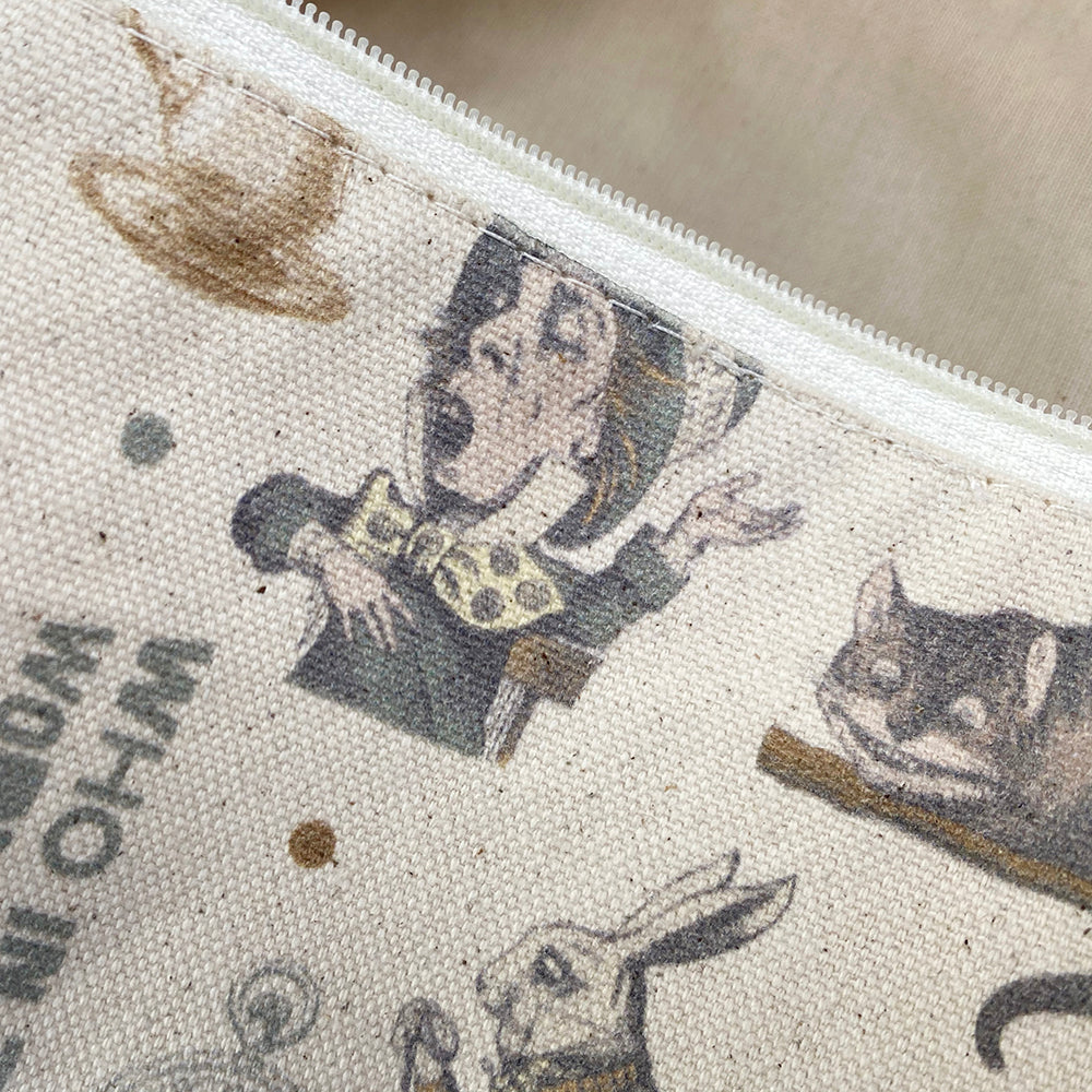 Alice and Friends Pouch Close Up