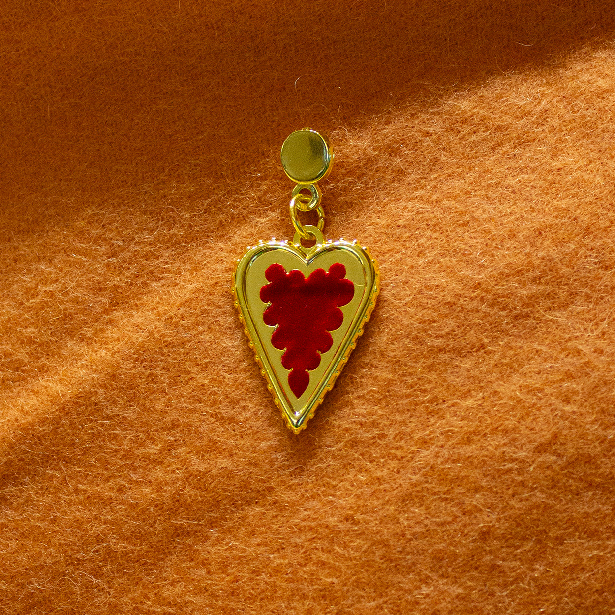 Heart Pendant Pin