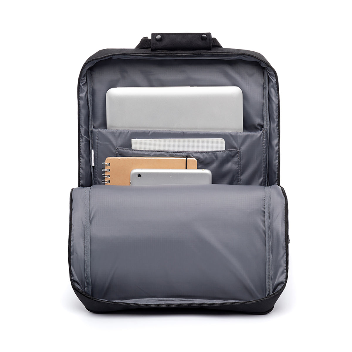 Daily 15" Backpack Black, view of internal compartments