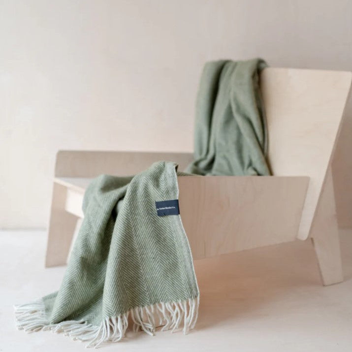 Olive Recycled Wool Knee Blanket