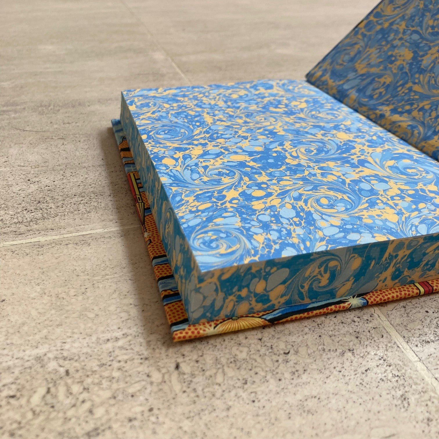 Orlando (Marbled, Sprayed Edge)