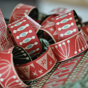Green and Red Paperchain Kit