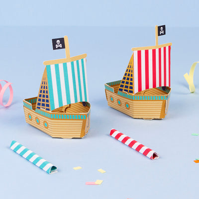 Create Your Own Pirate Blow Boats Set