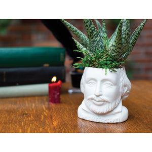 William Shakespeare Planter Lifestyle Shot