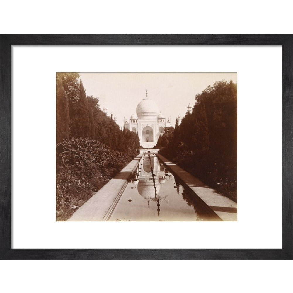 Taj Mahal Photo print in black frame